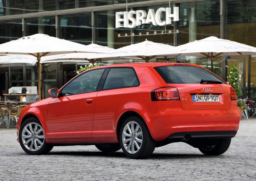  Audi A3 TDI (8P) 2010 года  (фото 5 из 12)